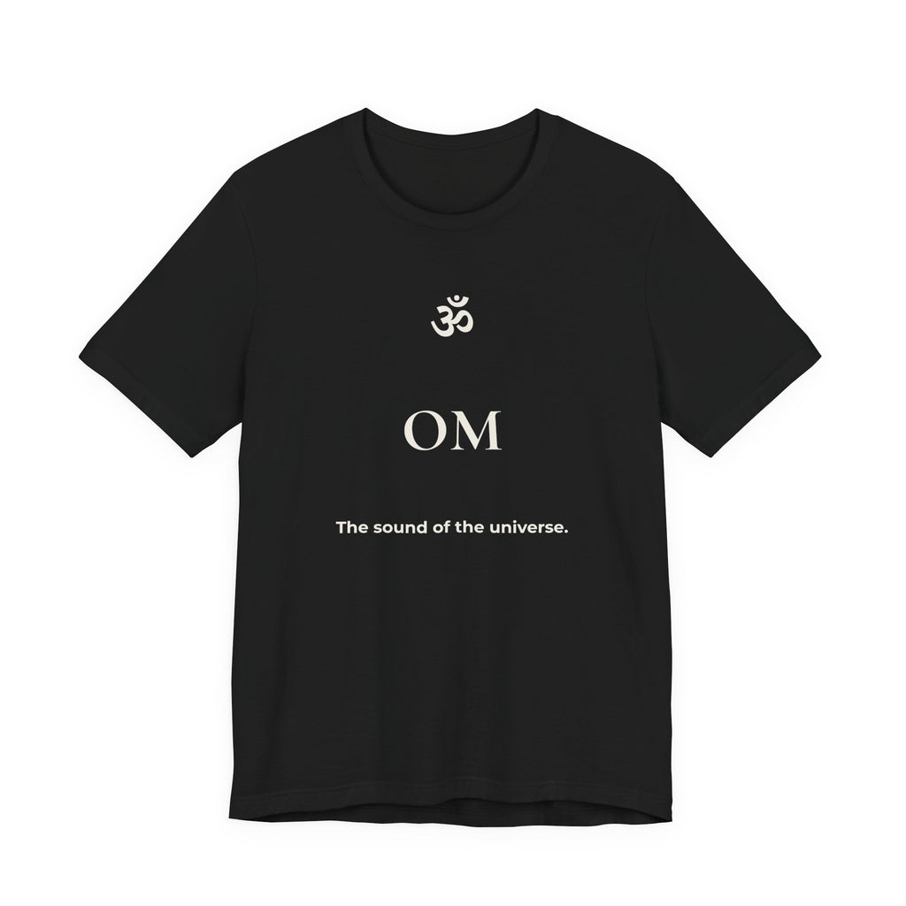 Om T-Shirt – Minimalistisches Sanskrit Design