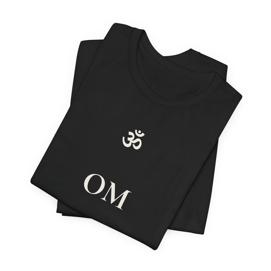 Om T-Shirt – Minimalistisches Sanskrit Design