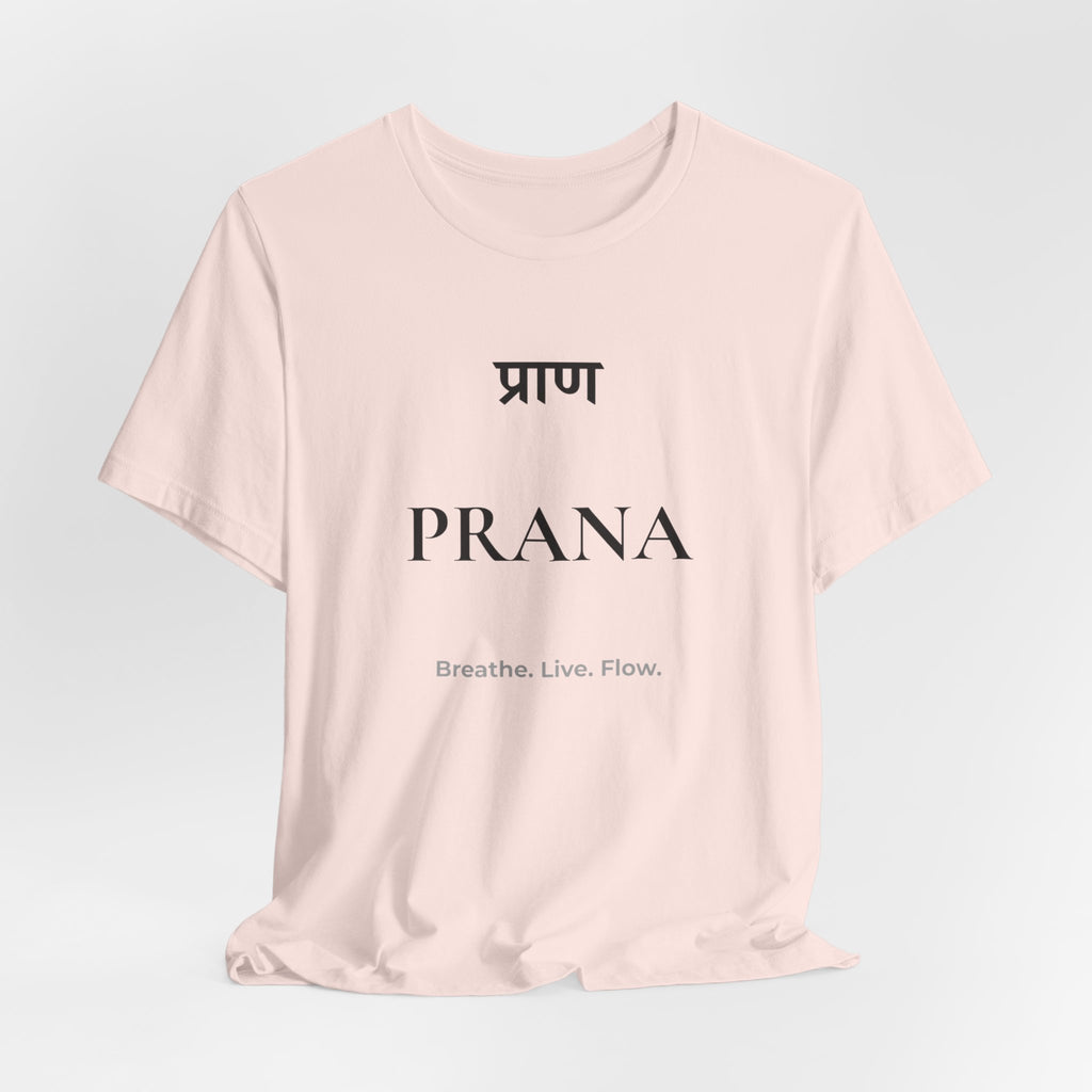 Prana T-Shirt – Minimalistisches Sanskrit Design