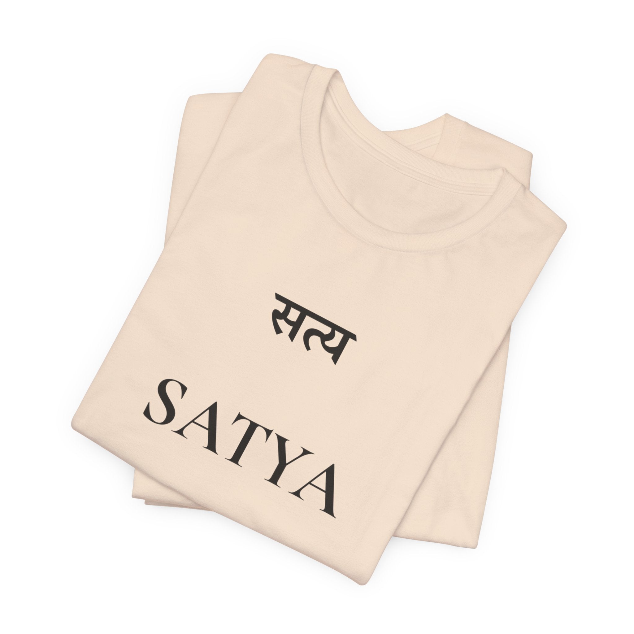 Satya T-Shirt – Minimalistisches Sanskrit Design