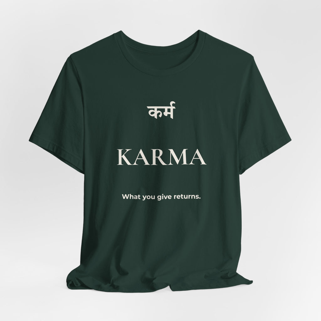 Karma T-Shirt – Minimalistisches Sanskrit Design