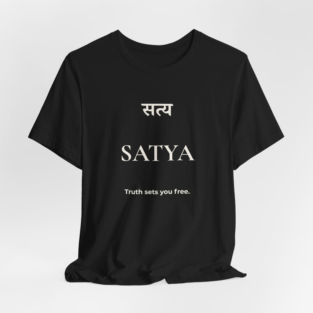 Satya T-Shirt – Minimalistisches Sanskrit Design