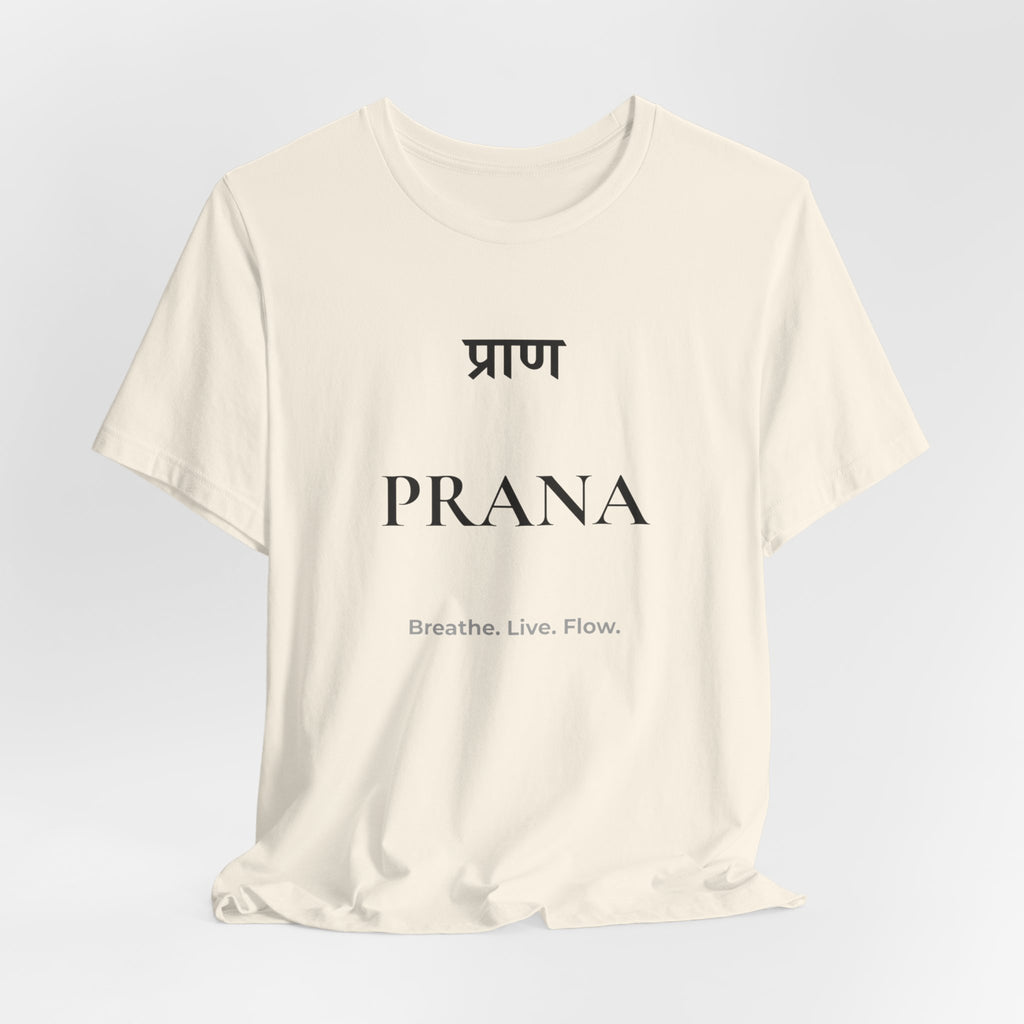 Prana T-Shirt – Minimalistisches Sanskrit Design